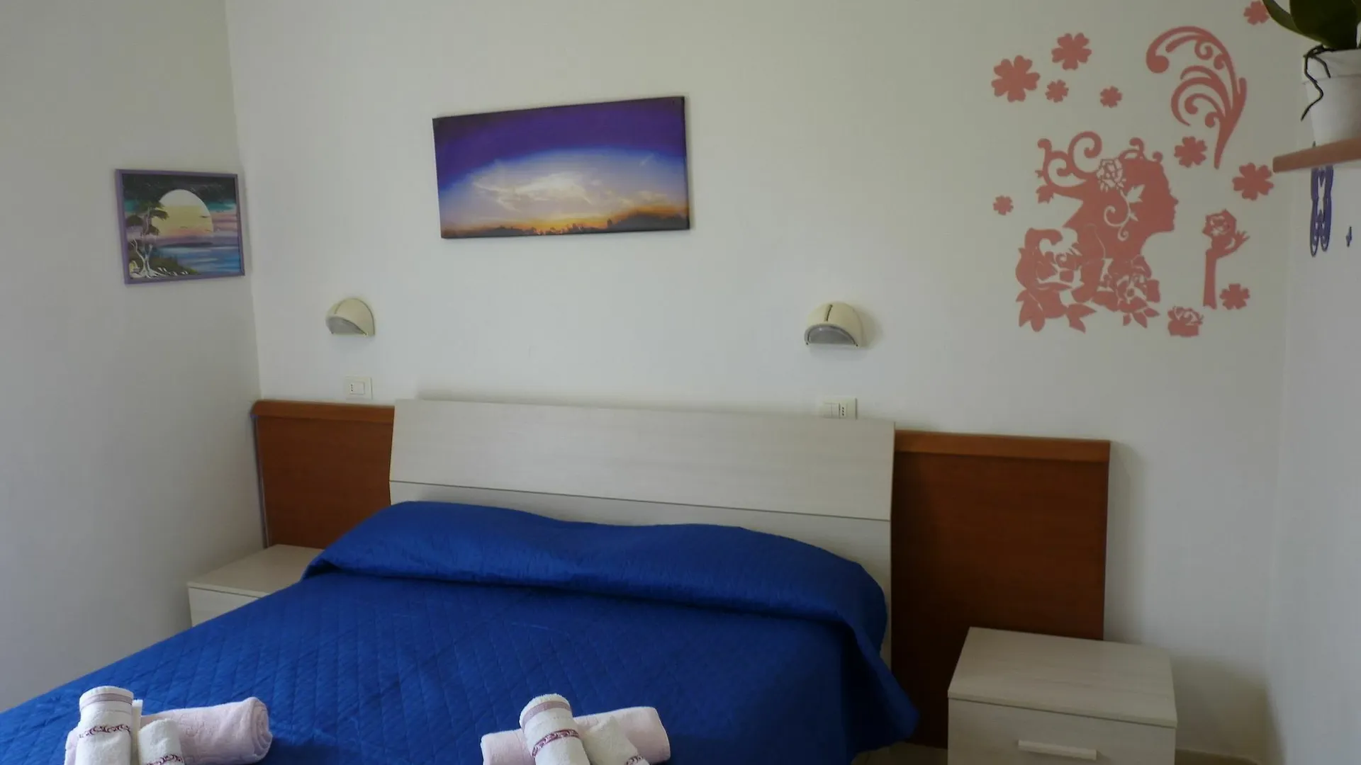Residence Doral Rimini 2*,